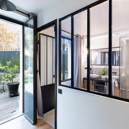 فيلة Cosy Paris